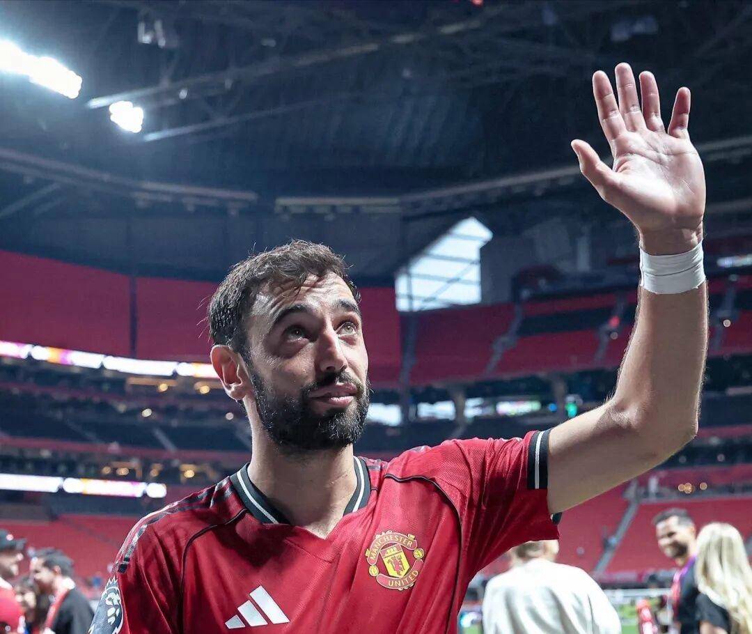 曼联冬季转会欲解决中场人员不足问题的简单介绍