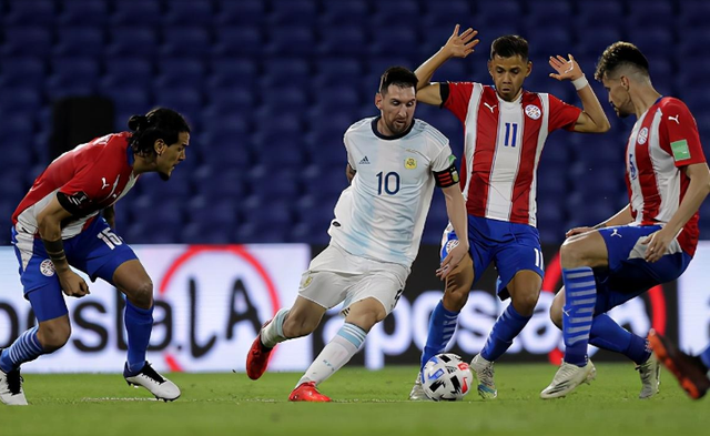 C7娱乐官网-雄鹰队球风顽强，多次逆袭助力取胜