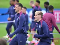 C7娱乐app下载-英格兰队守门员技艺精湛,成为关注焦点的球员