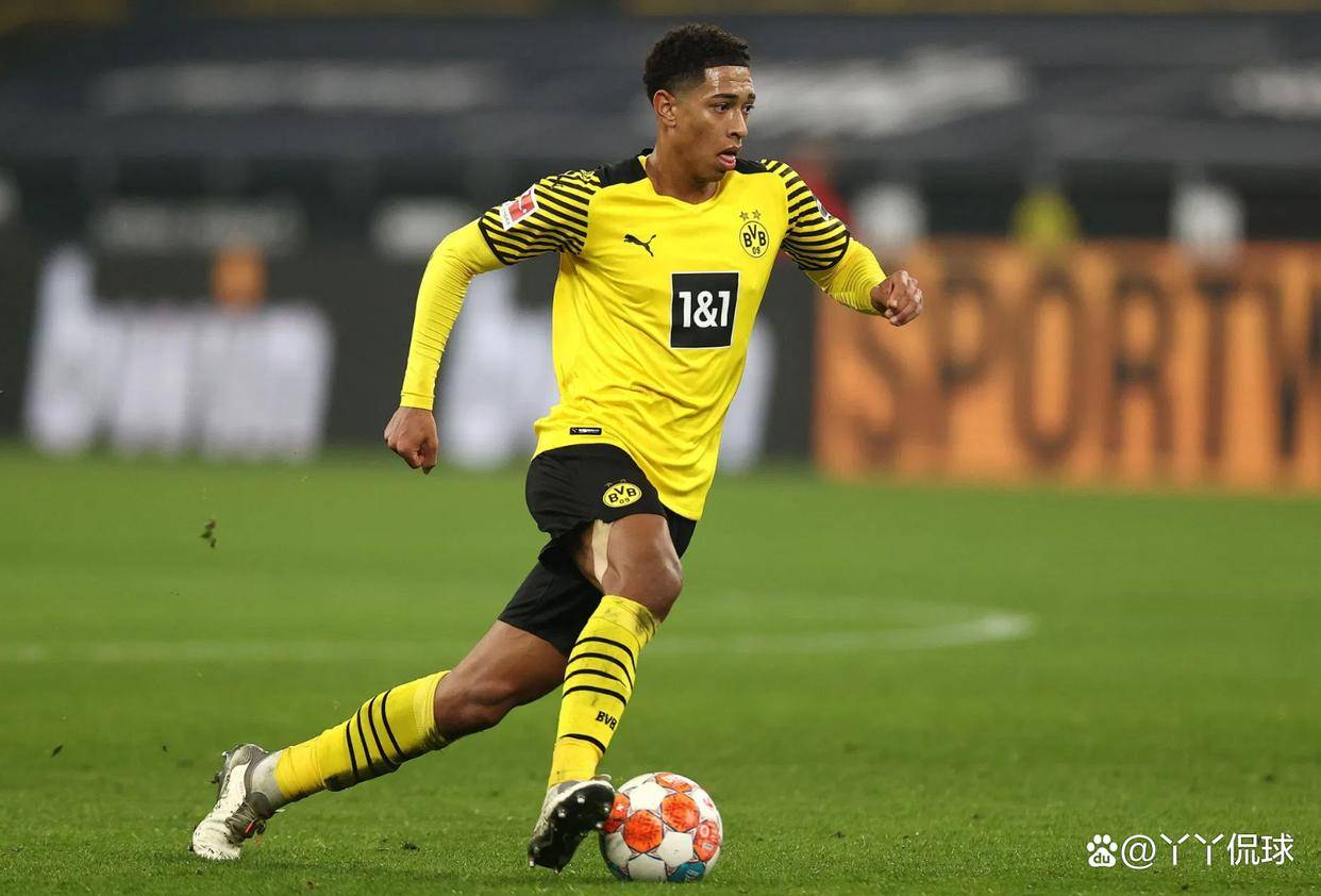 包含法兰克福客场逆袭，德甲老牌劲旅气势如虹的词条