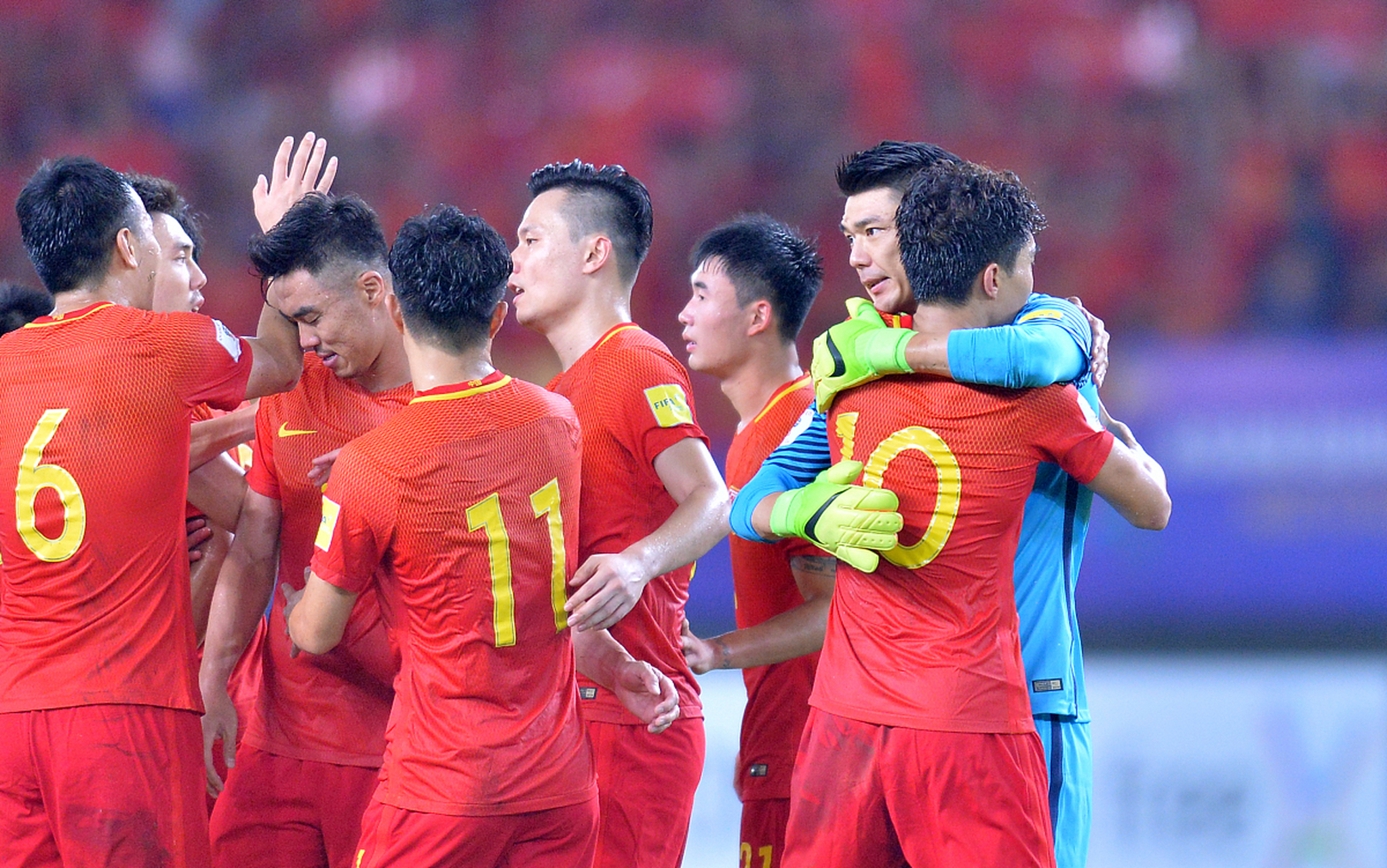 C7娱乐官网-国内球员获好评，展现出色技术与团队合作