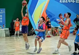 C7娱乐app-新生代球员在比赛中展现出色的表现(新生代球员在比赛中展现出色的表现有哪些)