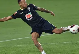 C7娱乐app-关于巴黎圣日耳曼遭受重创，内马尔再次成为众矢之的的信息