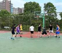 精彩绝伦!两支势均力敌的球队对决的简单介绍 精彩绝伦!两支势均力敌的球队对决的简单介绍