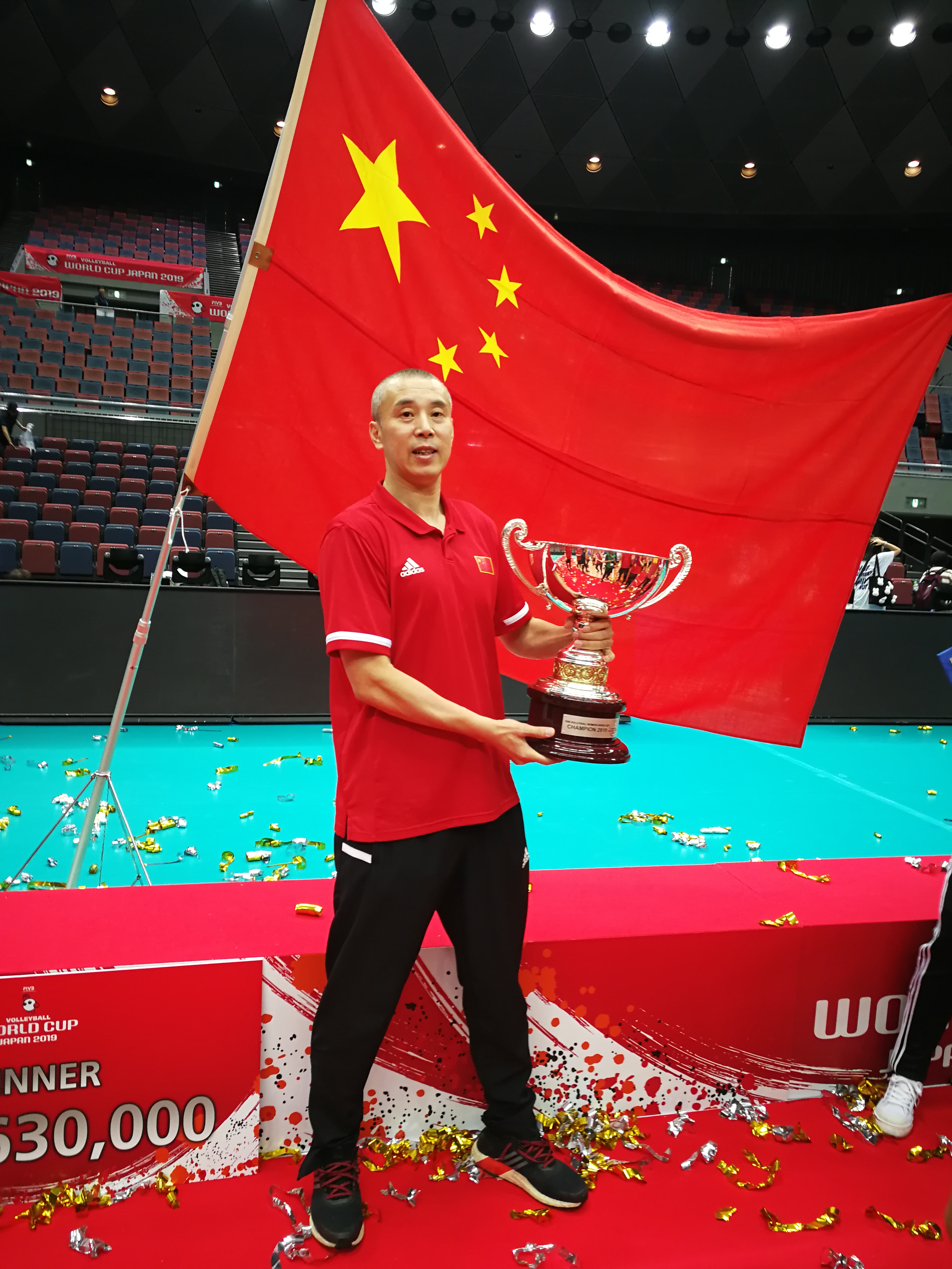 球场女将勇夺胜利,实力不容小觑 球场女将勇夺胜利,实力不容小觑